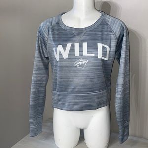 Women high low crop MN wild sweatshirt